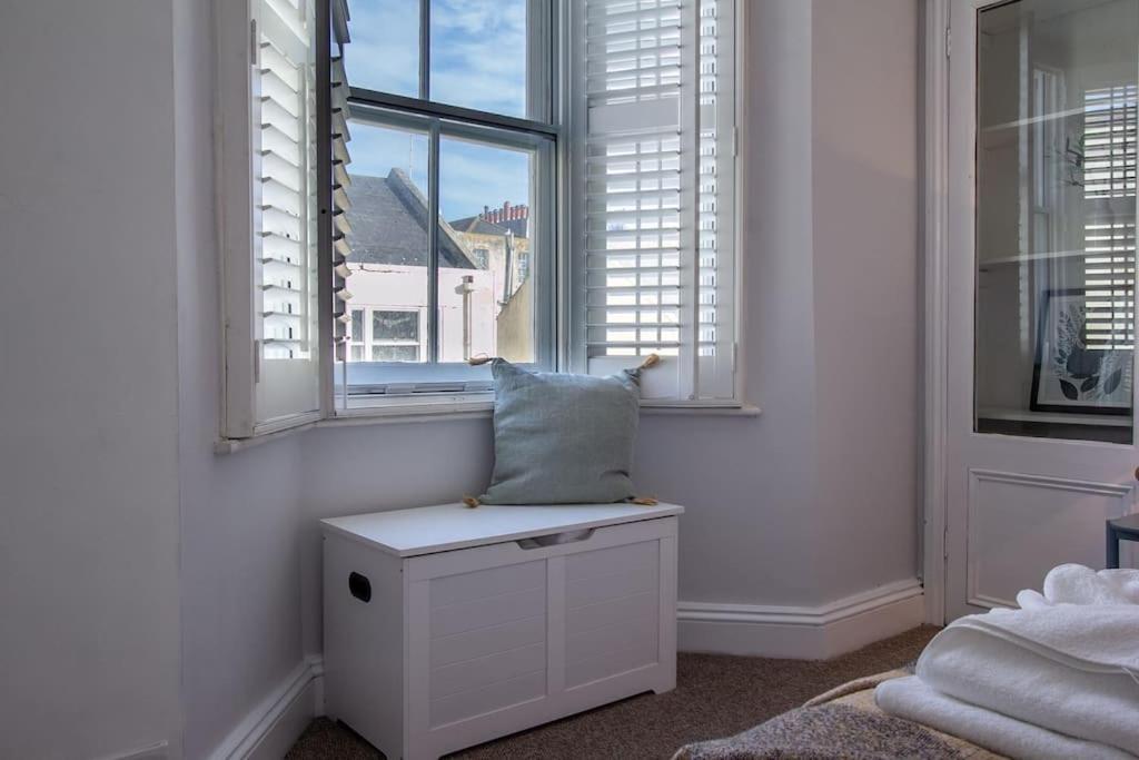 Regency Grade II Listed Townhouse By Centre And Beach برايتون المظهر الخارجي الصورة